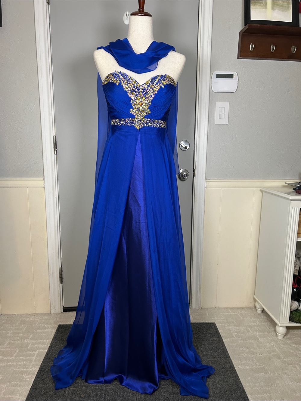 Cinderella Royal Blue Embellished Formal Evening Gown & Matching Scarf size 6